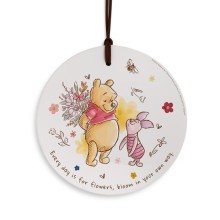 Formella tonda pendente Egan Winnie the Pooh e Pimpi diametro 14 cm con fiori, cordino da parete e citazione in inglese